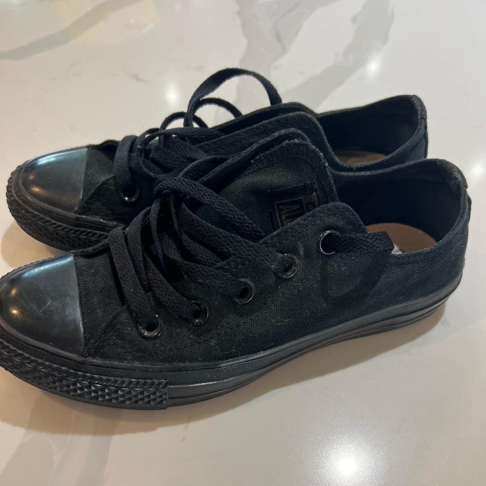 Black Converse Size 36